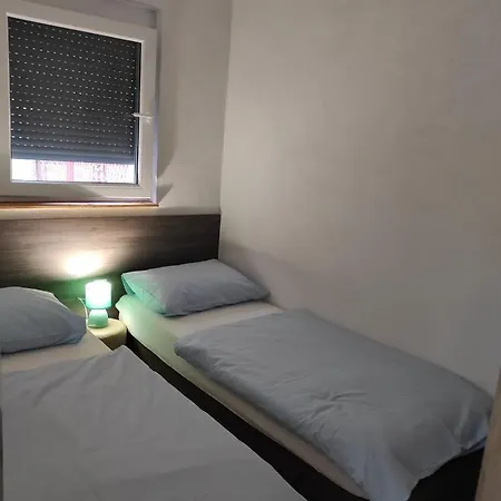 Apartmani Quattro Starigrad Paklenica Exterior photo