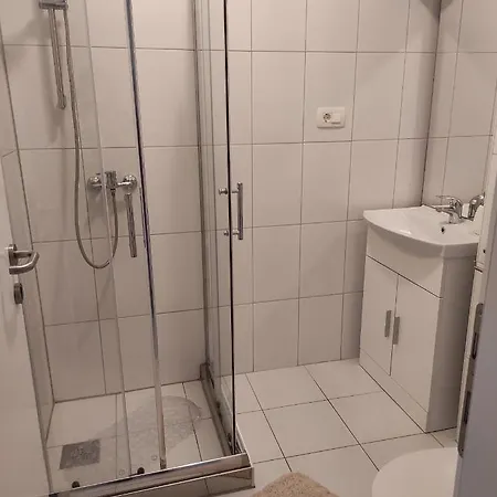 Apartmani Quattro Starigrad Paklenica Exterior photo