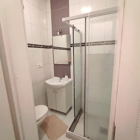 Apartmani Quattro Starigrad Paklenica Exterior photo