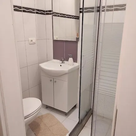 Apartmani Quattro Starigrad Paklenica Exterior photo