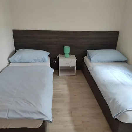 Apartmani Quattro Starigrad Paklenica Exterior photo