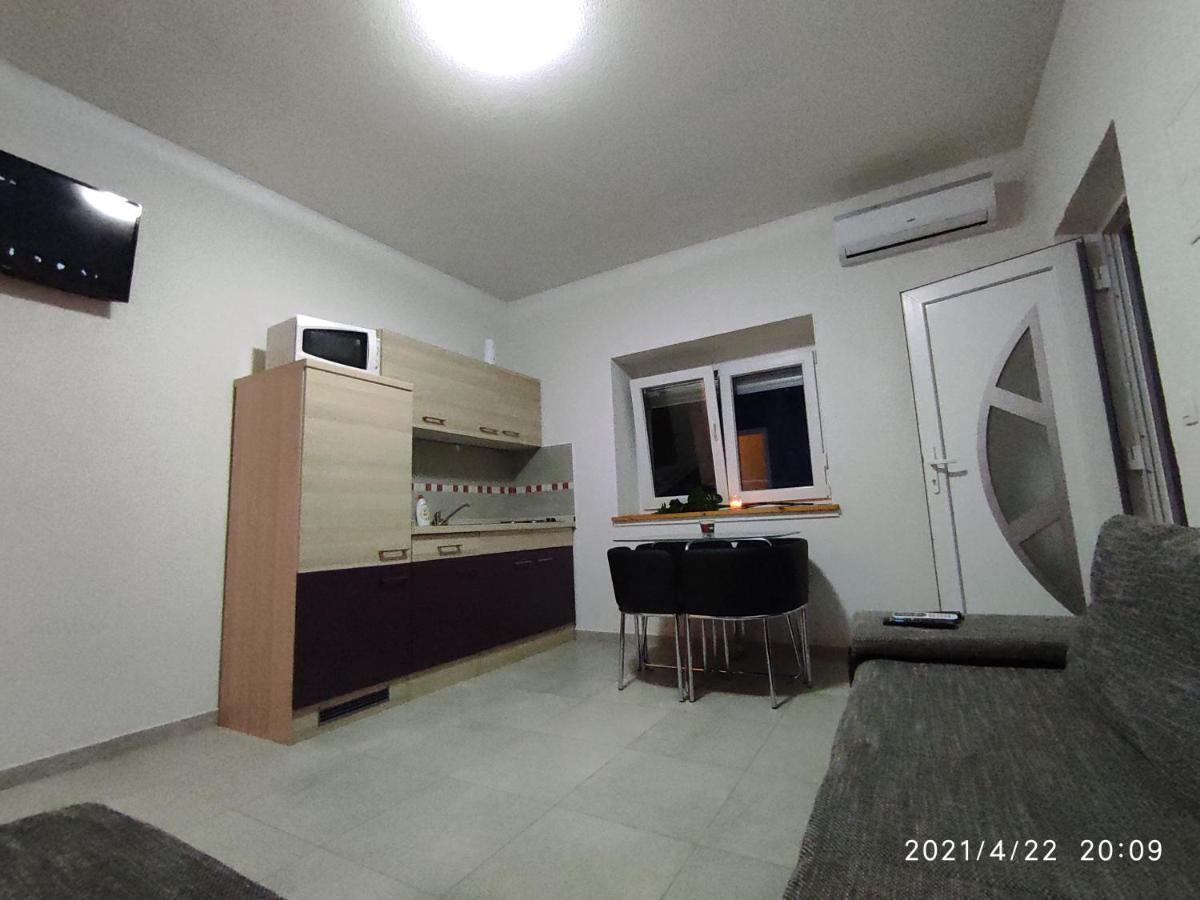 Quattro * Starigrad Paklenica